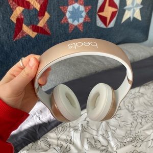 Beats solo 3 wireless - gold